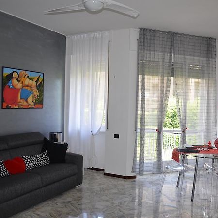 Green Quercia Apartment Como Bilik gambar