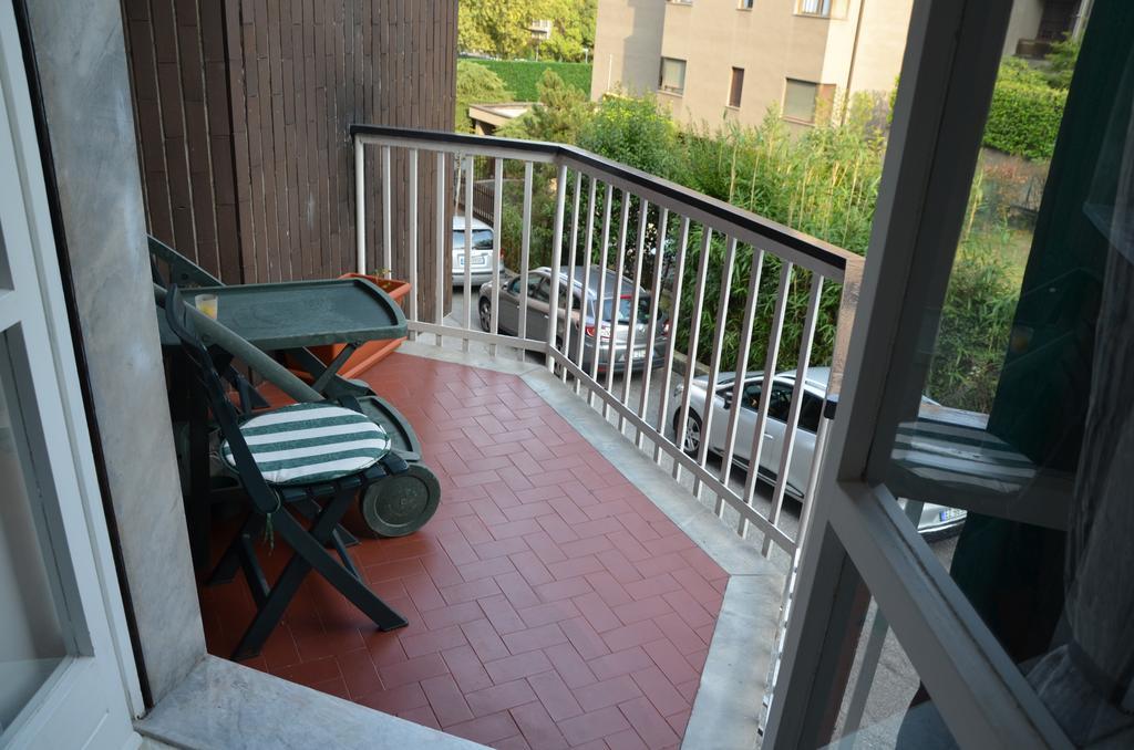 Green Quercia Apartment Como Bilik gambar