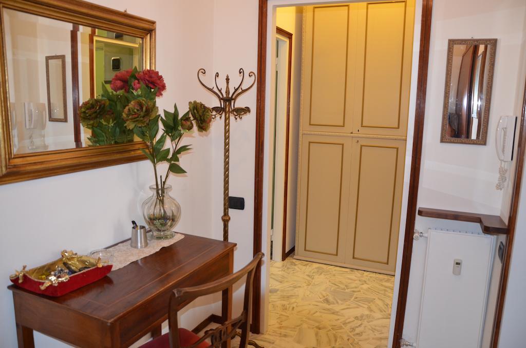 Green Quercia Apartment Como Bilik gambar