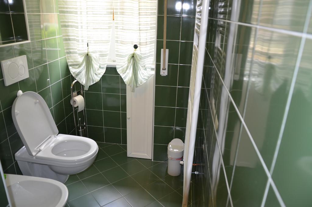 Green Quercia Apartment Como Bilik gambar